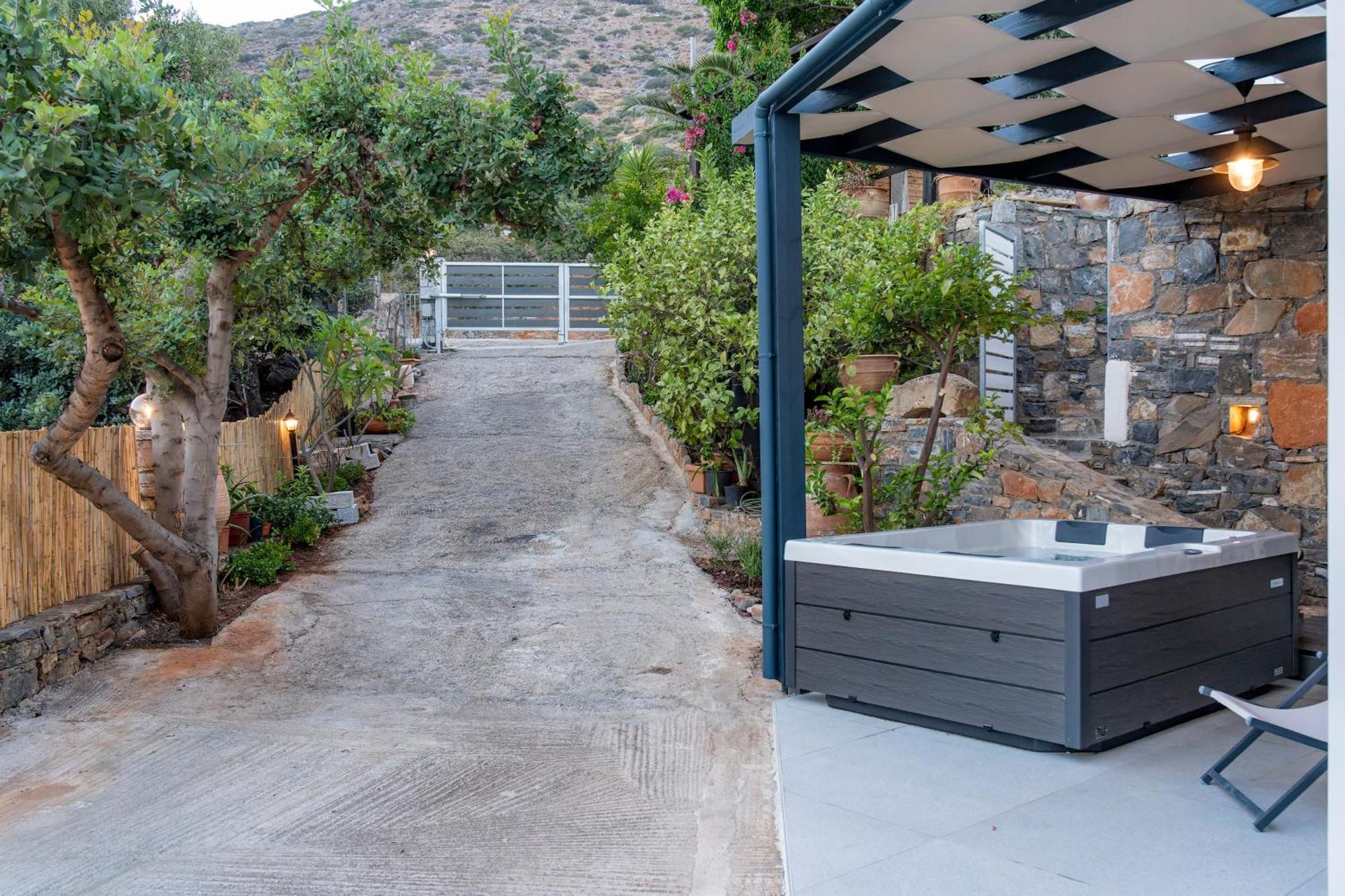 Elounda Buena Vista Apartments ภายนอก รูปภาพ